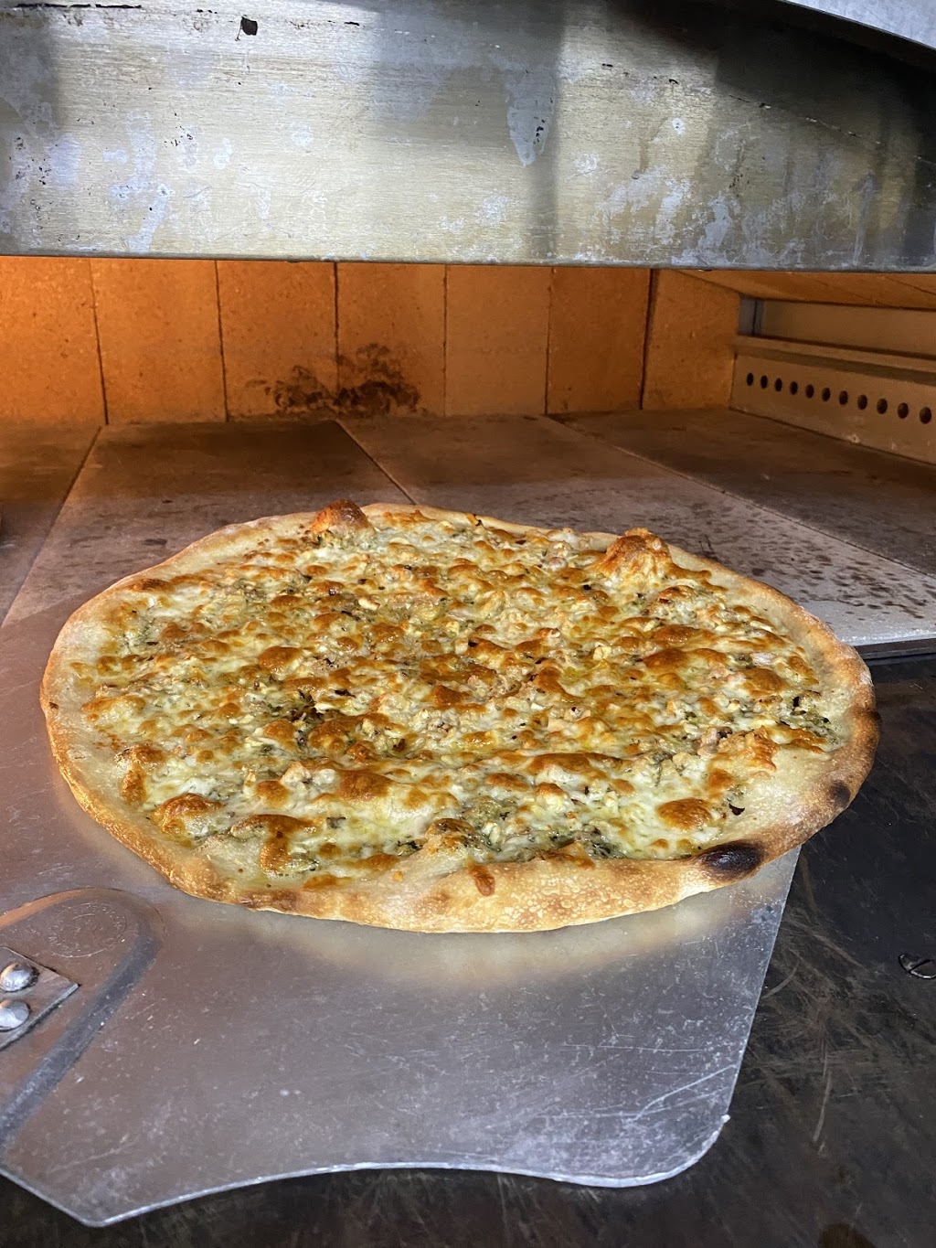 Cave City Pizza | restaurant | 210 Broadway St, Cave City, KY 42127, USA | 2707730484 OR +1 270-773-0484