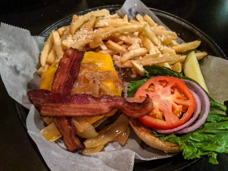 Star Bar 2811 Ingersoll Ave, Des Moines, IA 50312, USA