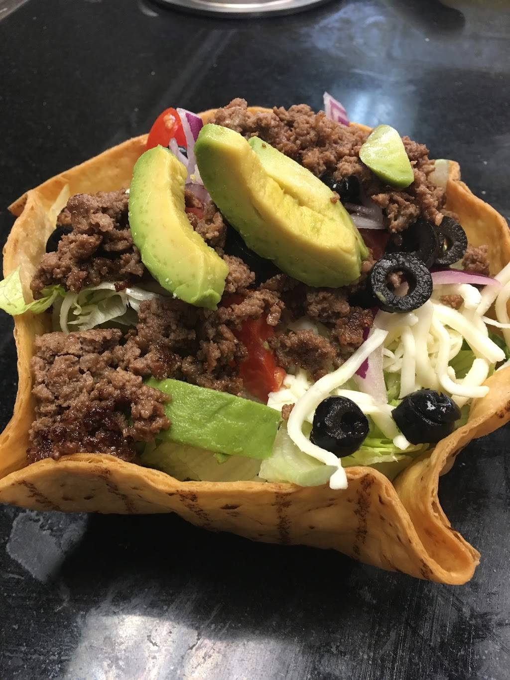 Main Street Pizzeria & Grille/Carfagnos | restaurant | 3140 West Ridge Pike, Norristown, PA 19403, USA | 6105393305 OR +1 610-539-3305