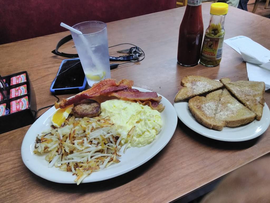 Simos Diner | restaurant | 5004 N Shepherd Dr, Houston, TX 77018, USA | 7136975553 OR +1 713-697-5553