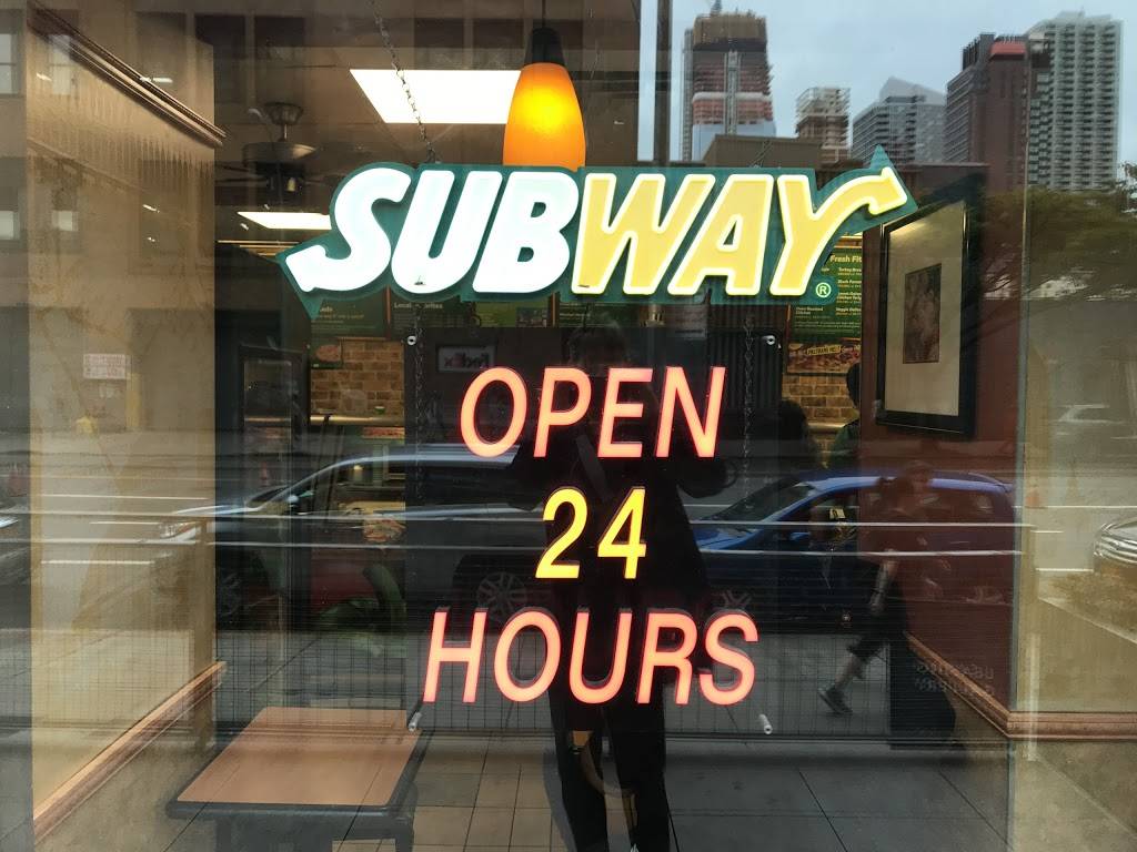 Subway Restaurants | restaurant | 555 West 42nd Street, Suite 14, Riverbank West, New York, NY 10036, USA | 2125945900 OR +1 212-594-5900