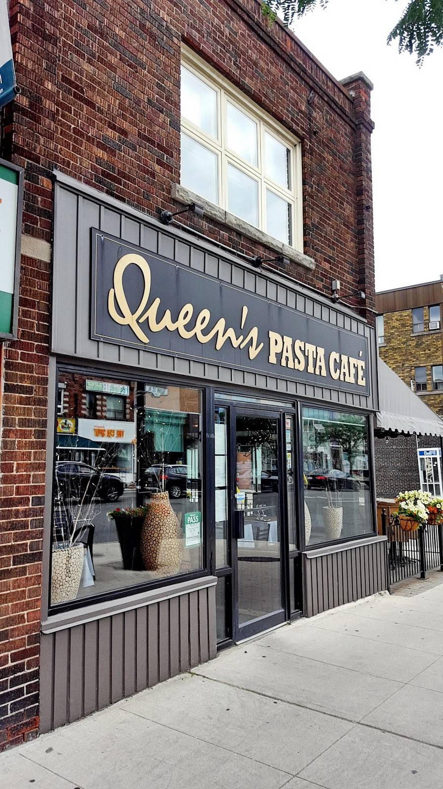 Queen S Pasta Cafe 2263 Bloor St W Toronto On M6s 1n8 Canada