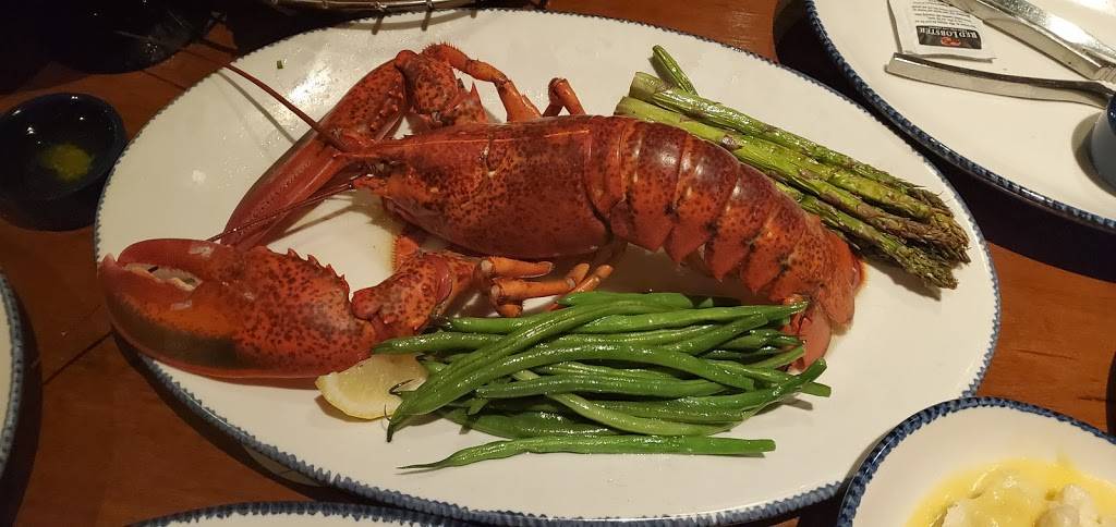 Red Lobster | restaurant | 6139 S Southlands Pkwy, Aurora, CO 80016, USA | 7208704117 OR +1 720-870-4117
