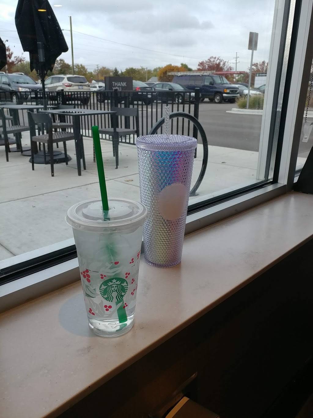 Starbucks | cafe | 17056 M-85, Riverview, MI 48193, USA | 7342840796 OR +1 734-284-0796