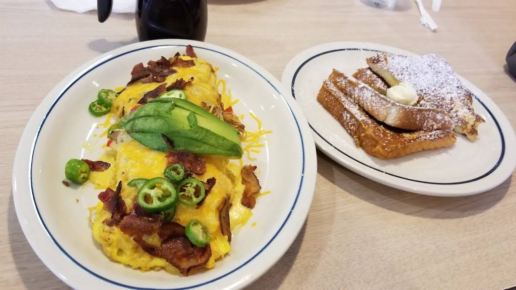 IHOP | bakery | 3110 Silverlake Village Dr, Pearland, TX 77584, USA | 7134366746 OR +1 713-436-6746