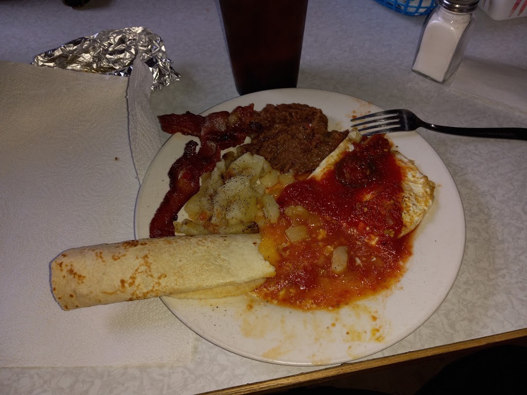MJs Mexican Restaurant | restaurant | 317 E Nopal St, Carrizo Springs, TX 78834, USA | 8303225141 OR +1 830-322-5141