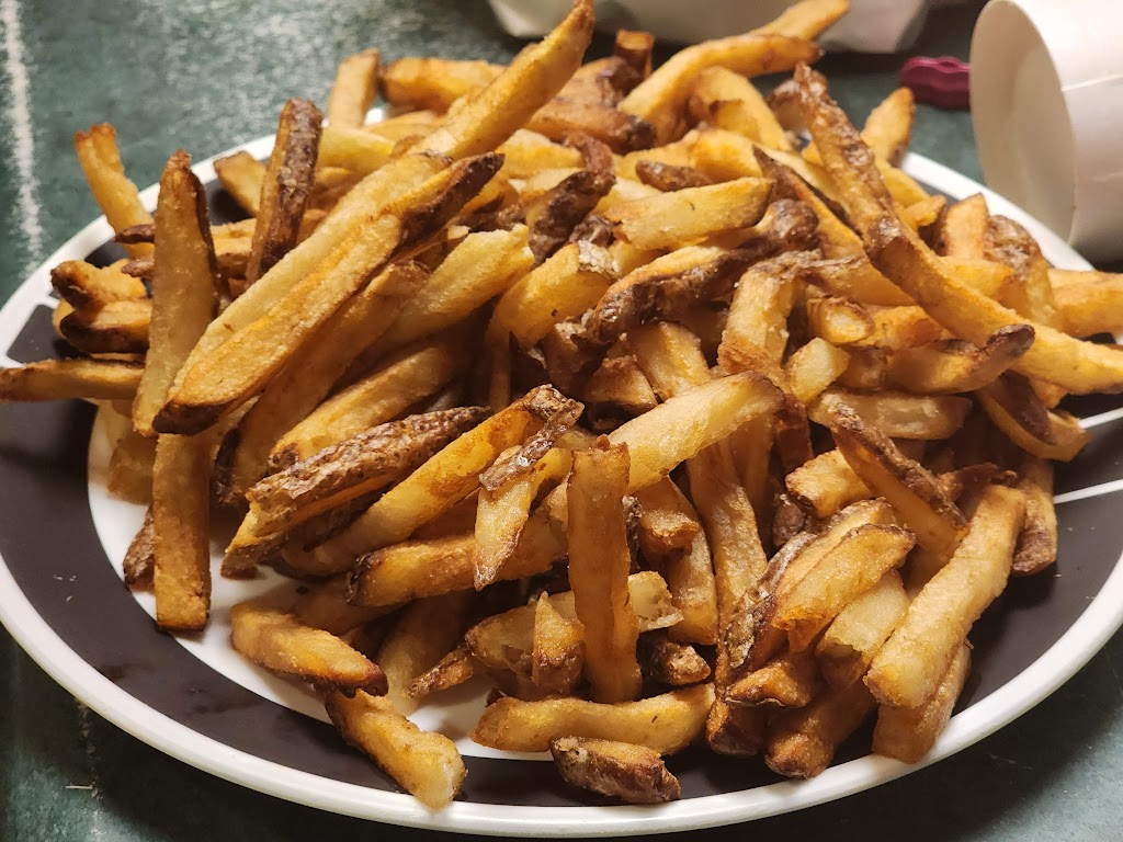 Five Guys | meal takeaway | 2446 Sycamore Rd, DeKalb, IL 60115, USA | 7792555678 OR +1 779-255-5678
