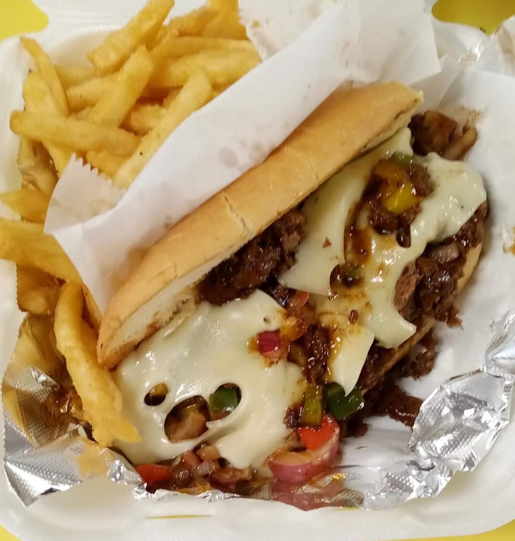 Renees Restaurant & Bar | restaurant | 12260 Bellefontaine Rd, St. Louis, MO 63138, USA | 3143950202 OR +1 314-395-0202