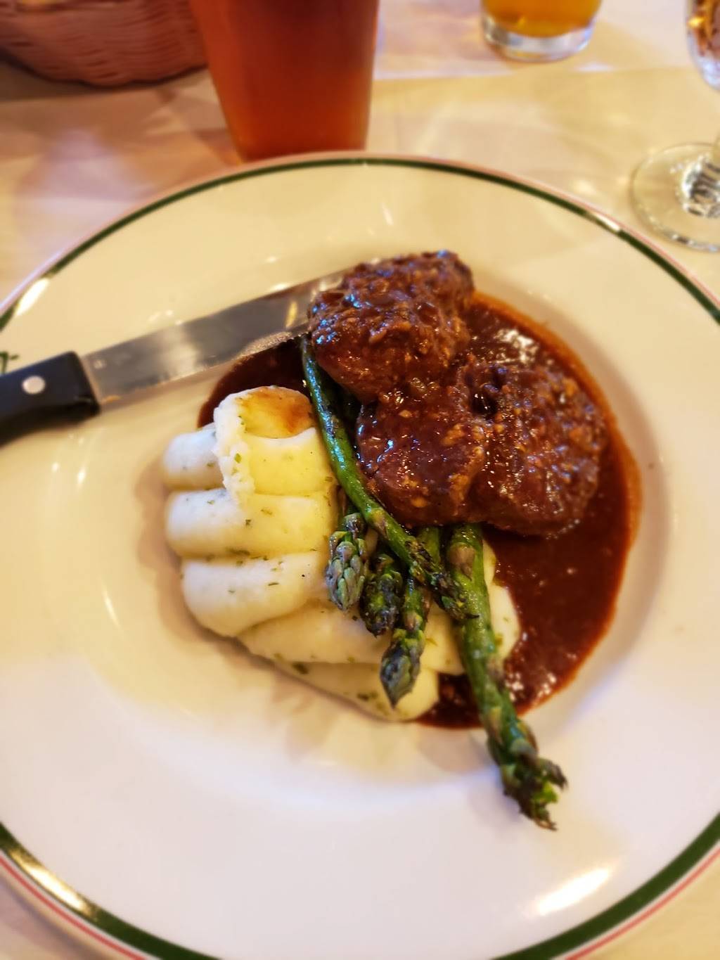 Shadow Lake Grill and Tap Room Restaurant 1850 Five Mile Line Rd