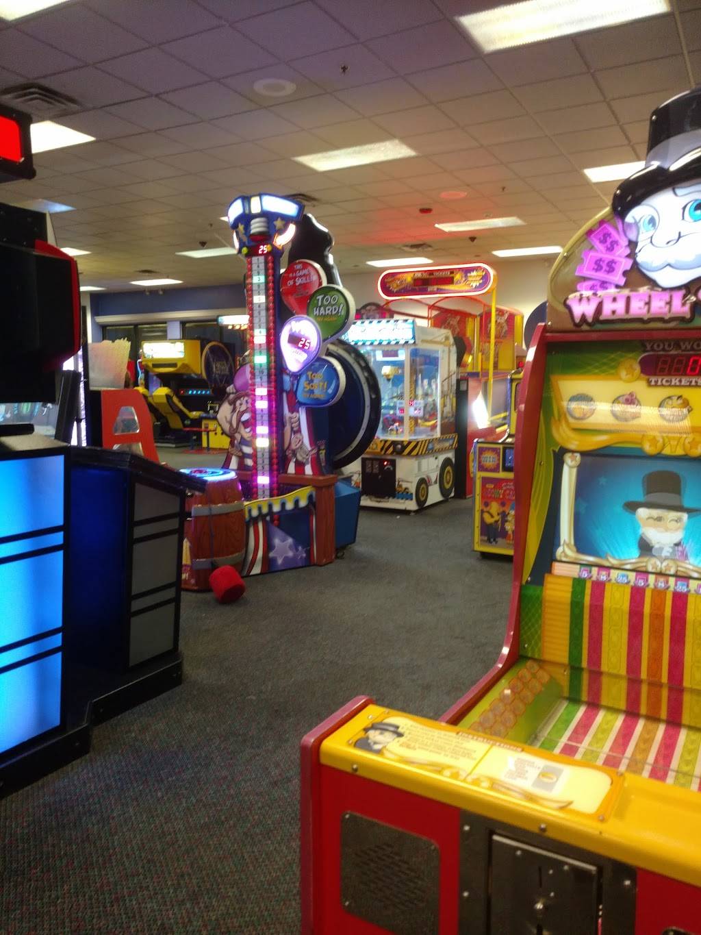 Chuck E. Cheese's | 8 Orange Plaza Ln, Middletown, NY 10940, USA