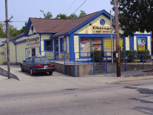 Chicago Hot Dog & Shrimp | restaurant | 603 S Illinois Ave, Carbondale, IL 62901, USA | 6185495707 OR +1 618-549-5707