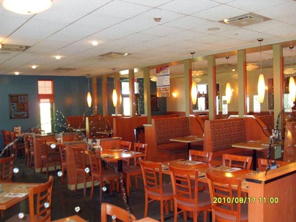 Stratos Pizzeria | meal delivery | 260 12e Avenue N, Sherbrooke, QC J1E 2W4, Canada | 8195735555 OR +1 819-573-5555