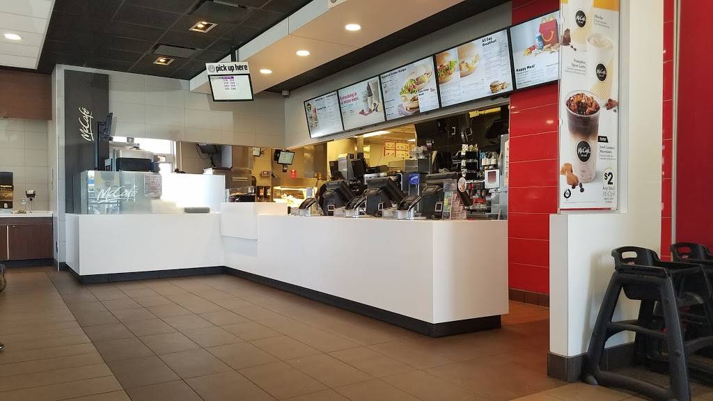 McDonalds | cafe | 105 N S Union St, Byron, IL 61010, USA | 8152342004 OR +1 815-234-2004