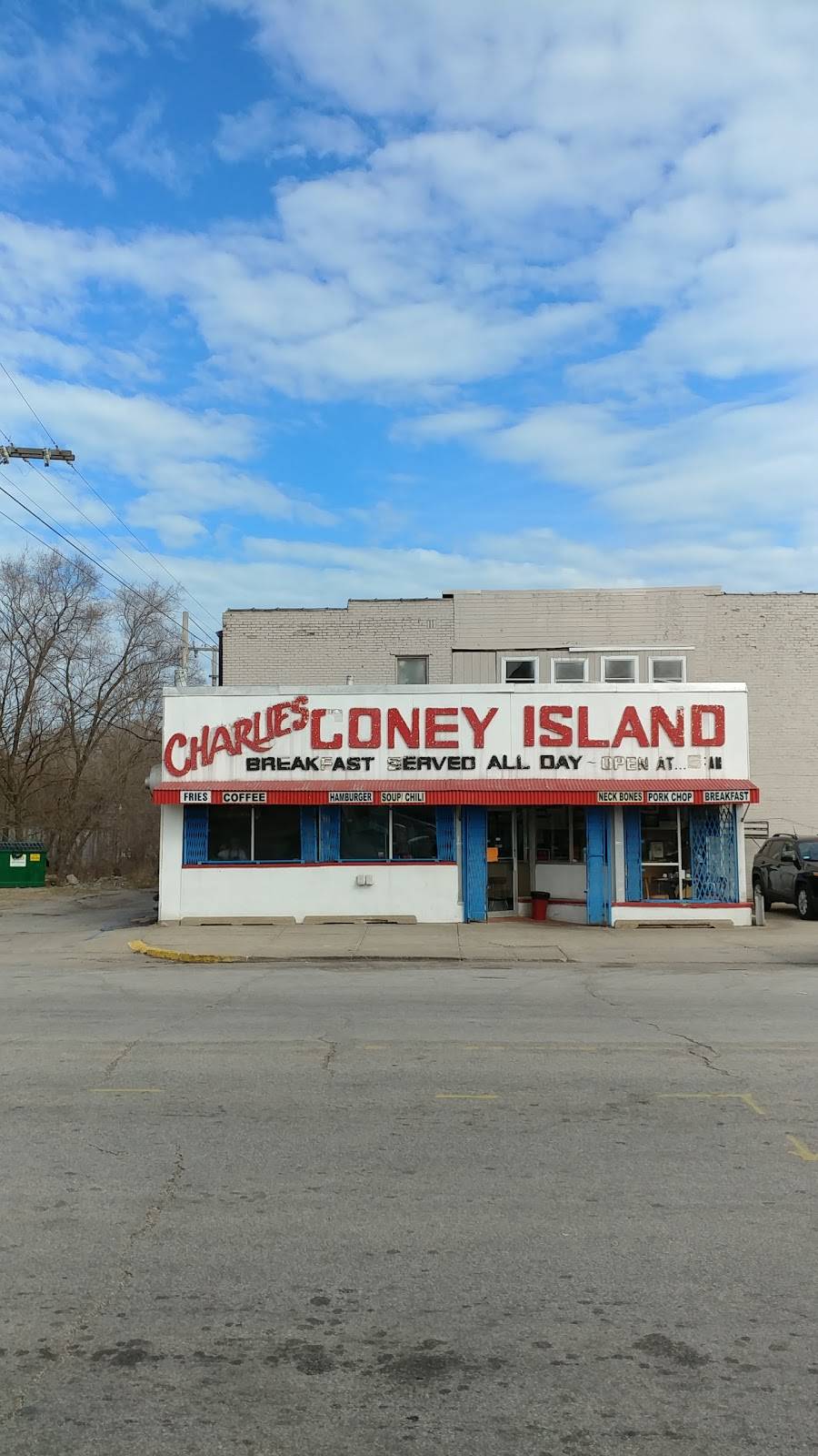 Charlies Coney Island | restaurant | 2490 Broadway, Gary, IN 46407, USA | 2198832117 OR +1 219-883-2117