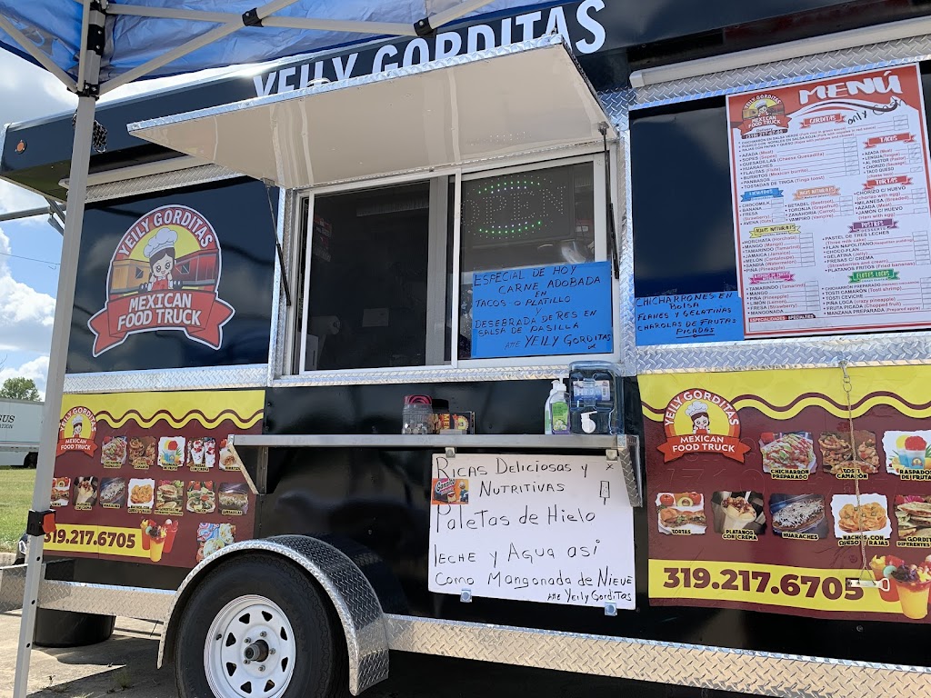 Yeily gorditas mexican food truck | restaurant | Parking lot, 1000 W Washington St, Mt Pleasant, IA 52641, USA | 3192176705 OR +1 319-217-6705