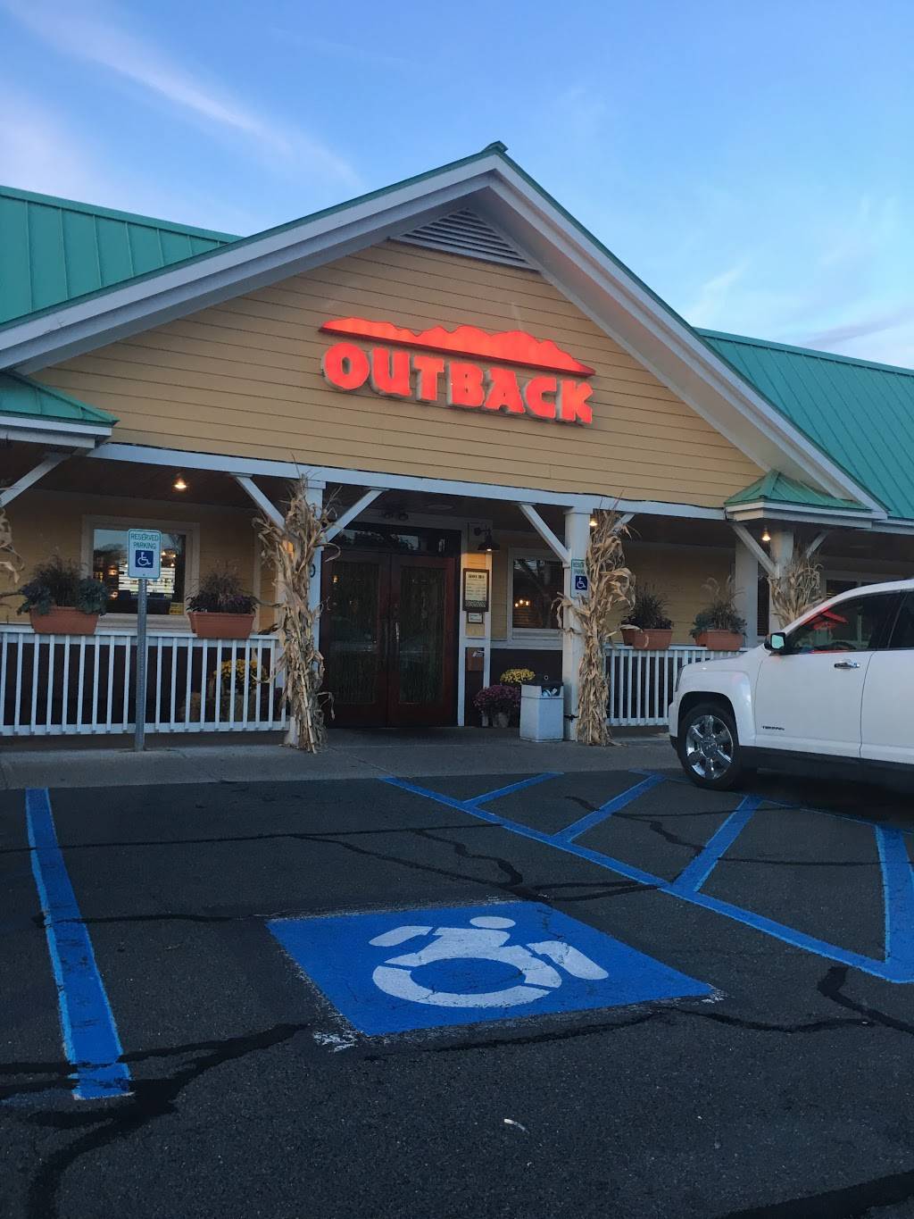 Outback Steakhouse 610 Old Rte 146, Clifton Park, NY 12065, USA