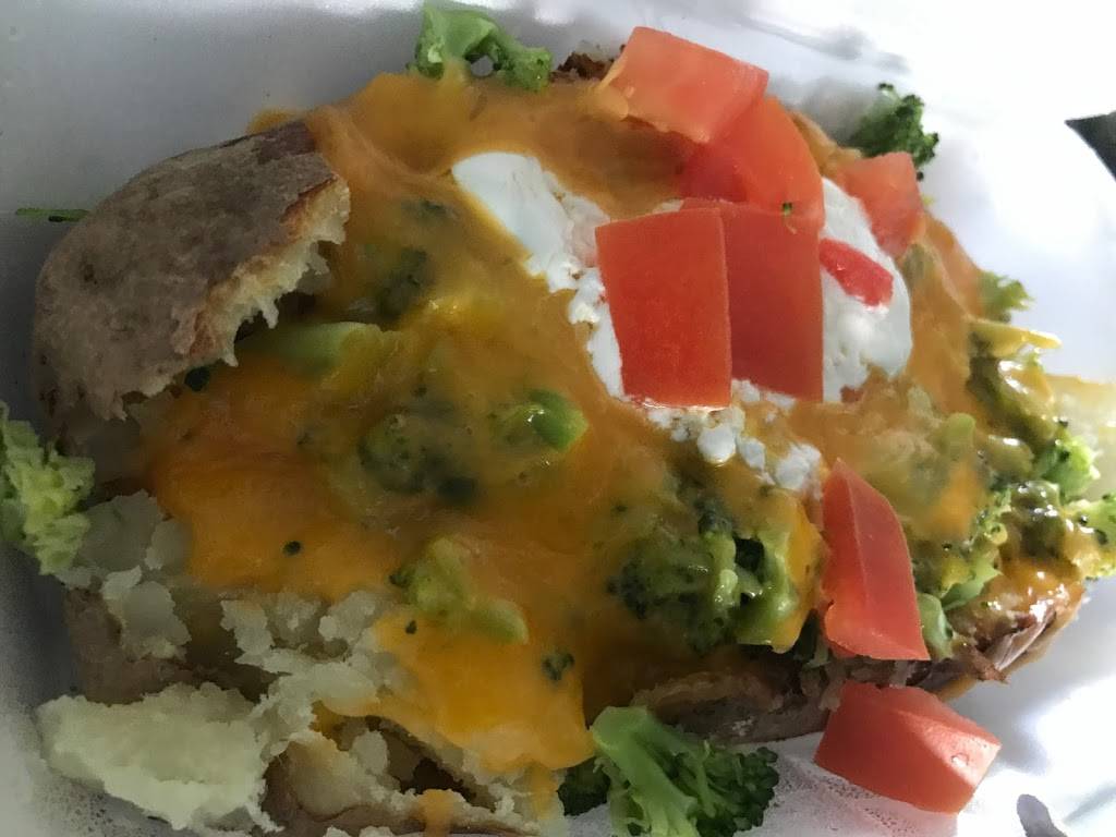 Cajun Potato Kitchen II | restaurant | 1224 St Charles St, Houma, LA 70360, USA | 9852238766 OR +1 985-223-8766