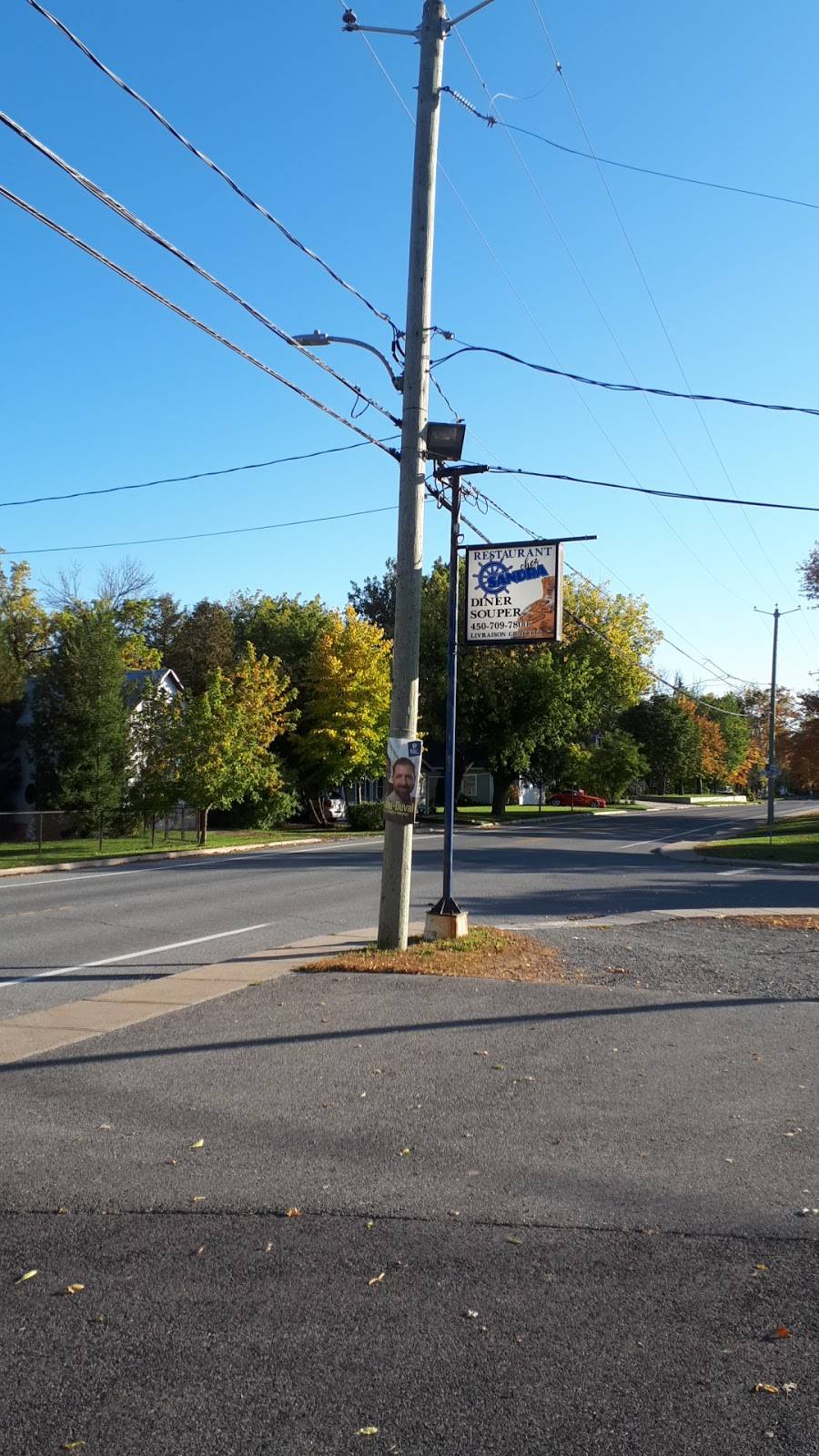 Chez Sandra | restaurant | 709 Rue Richelieu, Saint-Marc-sur-Richelieu, QC J0L 2E0, Canada | 4507097800 OR +1 450-709-7800