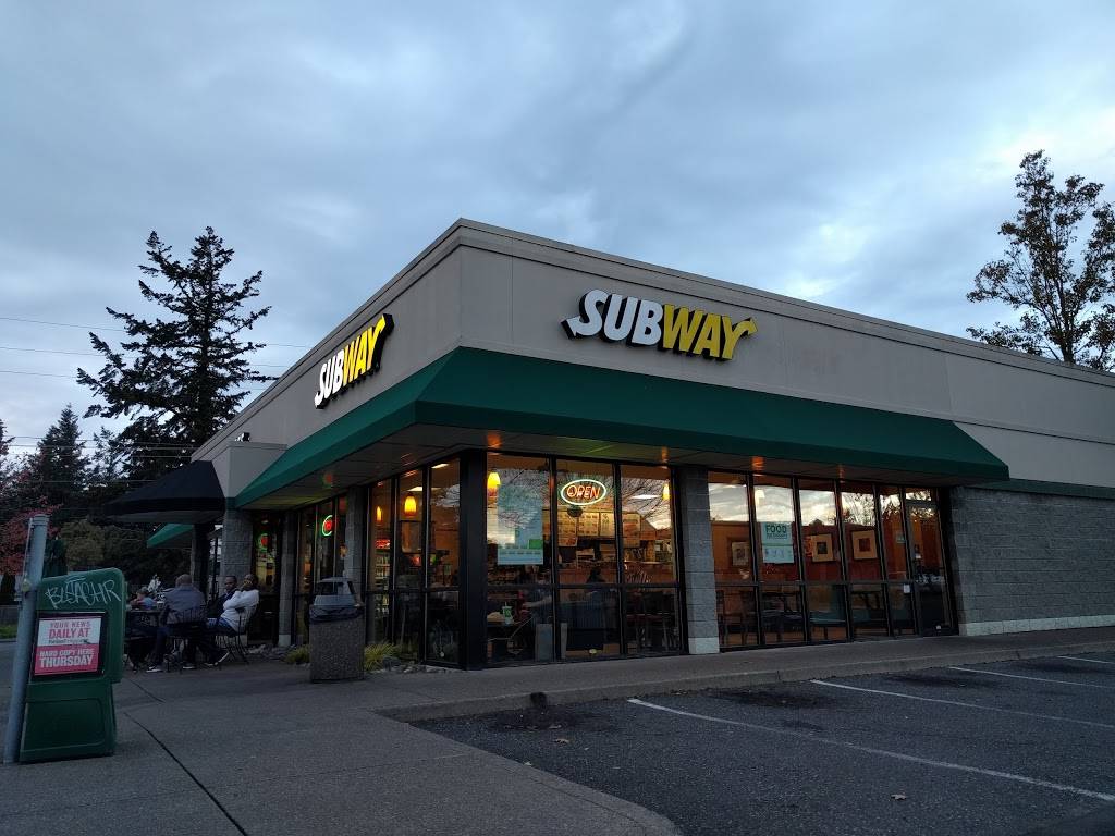 Subway - Meal takeaway | 10120 NE Halsey St, Portland, OR 97220, USA