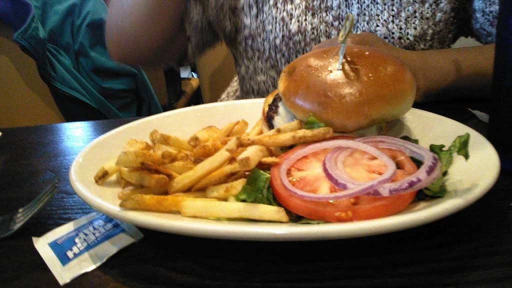Recovery Sports Grill Restaurant 5005 NY30, Amsterdam, NY 12010, USA