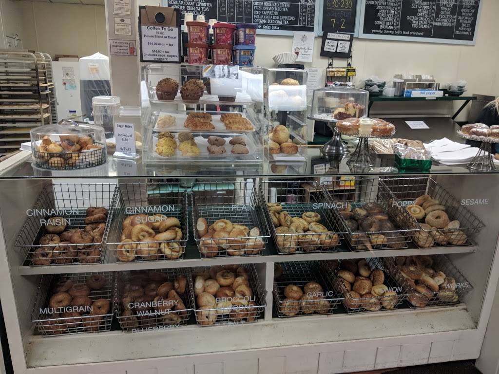 Bristol Bagel Works | restaurant | 420 Hope St, Bristol, RI 02809, USA | 4012541390 OR +1 401-254-1390