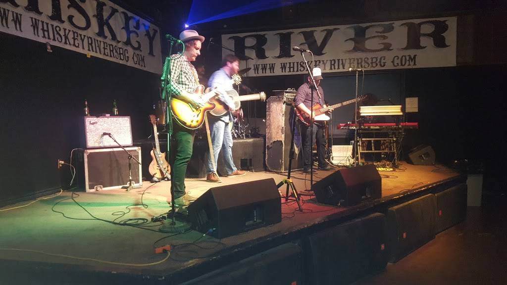 Whiskey River Sports Bar & Grill 7519 US82, Gainesville, TX 76240, USA