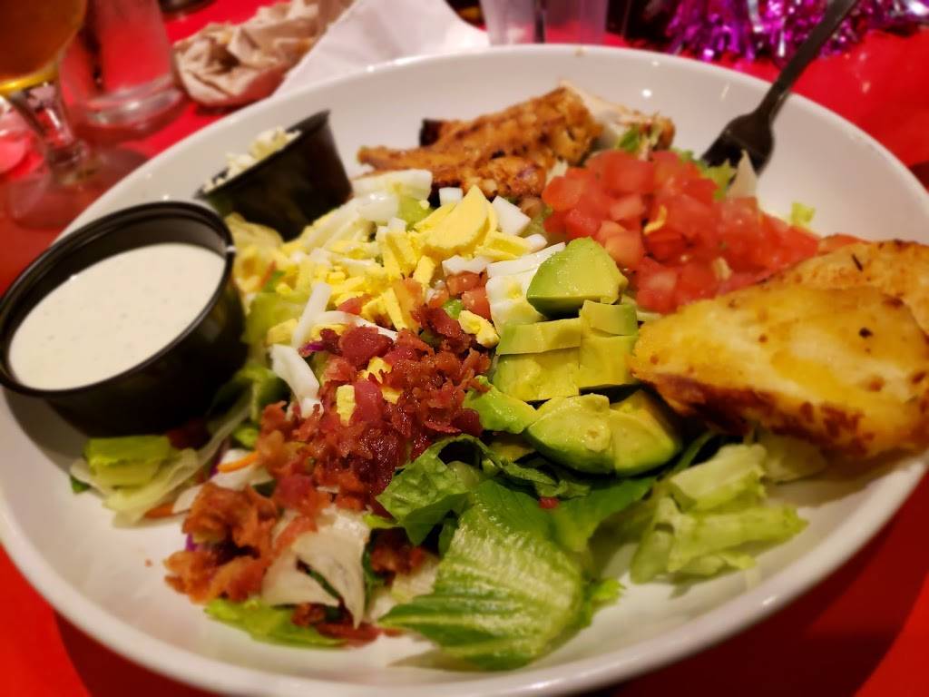 Red Robin Gourmet Burgers and Brews | restaurant | 3385 W Shaw Ave, Fresno, CA 93711, USA | 5592301868 OR +1 559-230-1868