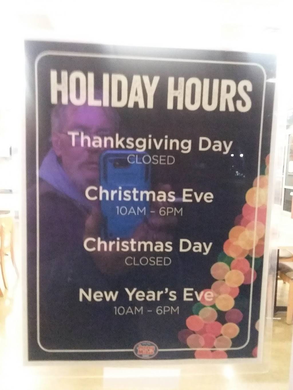 jersey mike's christmas eve hours