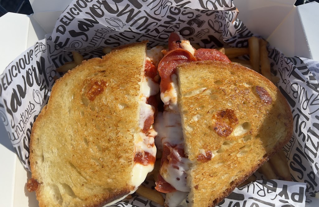 The Big Cheese | restaurant | 775 N Front St, Coos Bay, OR 97420, USA | 5417515841 OR +1 541-751-5841
