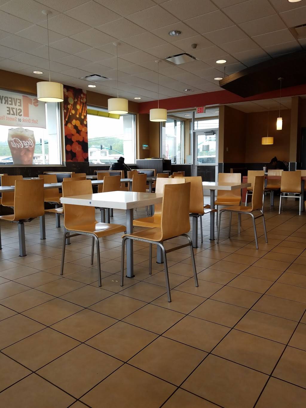 McDonalds | cafe | 792 N 2nd St, Clarksville, TN 37040, USA | 9315520627 OR +1 931-552-0627