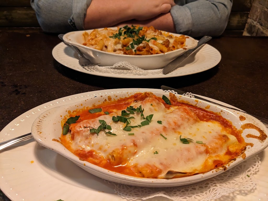 Doro’s Italian Restaurant | restaurant | 114 Court St, Calhoun, GA 30701, USA | 7066597959 OR +1 706-659-7959