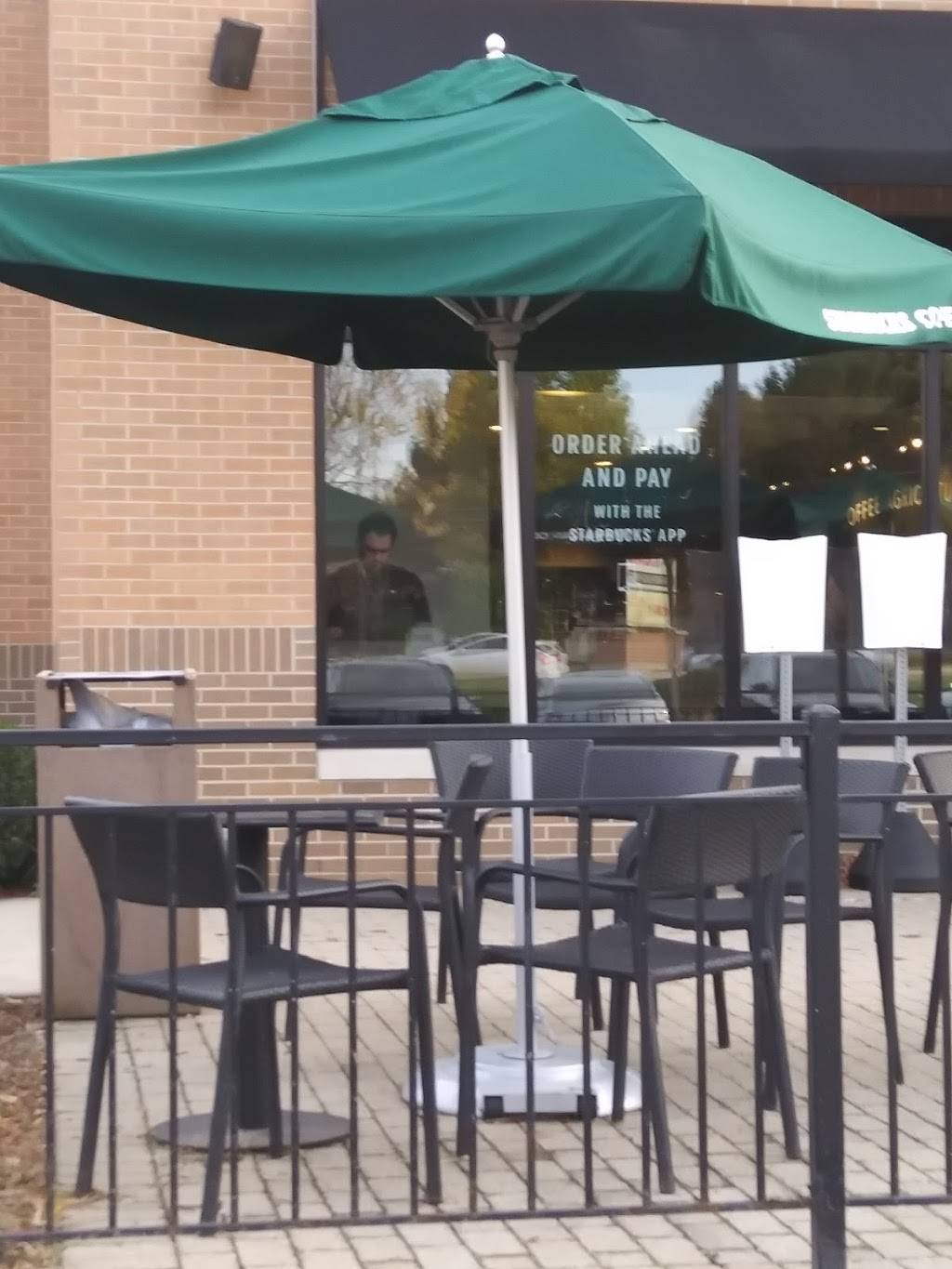 Starbucks 36545 Warren Rd, Westland, MI 48185, USA