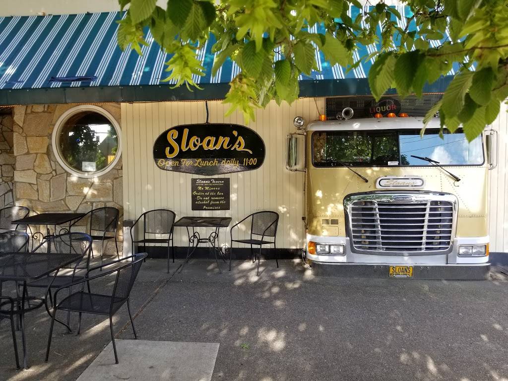 Sloans Tavern | restaurant | 36 N Russell St, Portland, OR 97227, USA | 5032872262 OR +1 503-287-2262