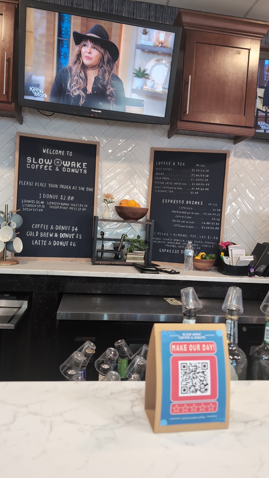 Slow Wake Coffee and Donuts | restaurant | 573 Santa Rosa Blvd, Fort Walton Beach, FL 32548, USA | 8502448686 OR +1 850-244-8686