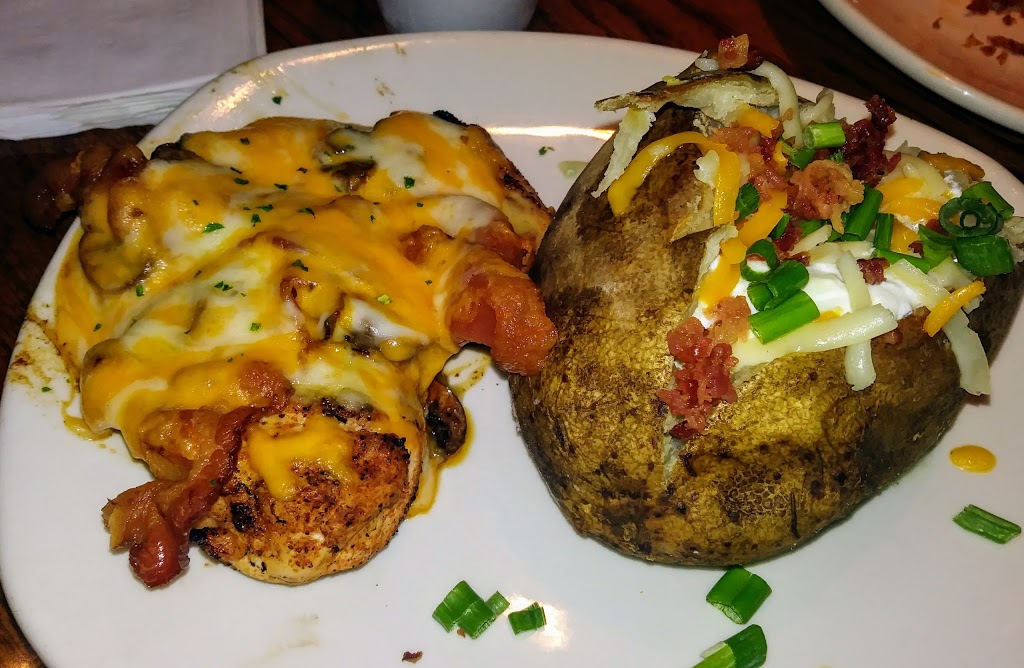 Outback Steakhouse | meal takeaway | 111 S Frontage Rd, Meridian, MS 39301, USA | 6014853447 OR +1 601-485-3447
