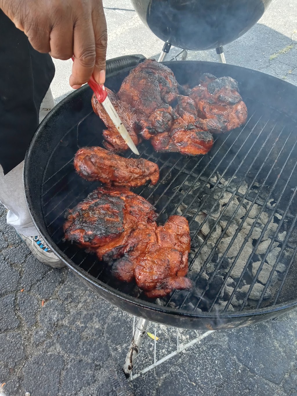 S&S BBQ | restaurant | 4007 Reading Rd, Cincinnati, OH 45229, USA | 5138075097 OR +1 513-807-5097