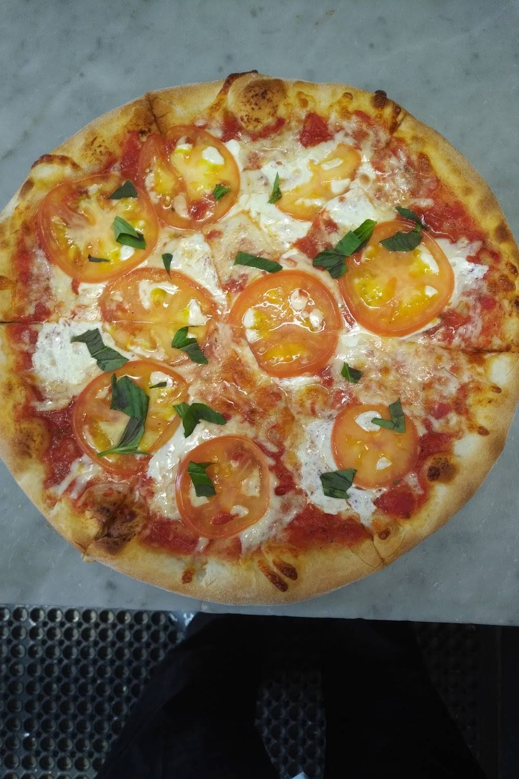 Lusso Pizza | restaurant | 40-1 Riverwalk Pl, West New York, NJ 07093, USA | 2017587070 OR +1 201-758-7070