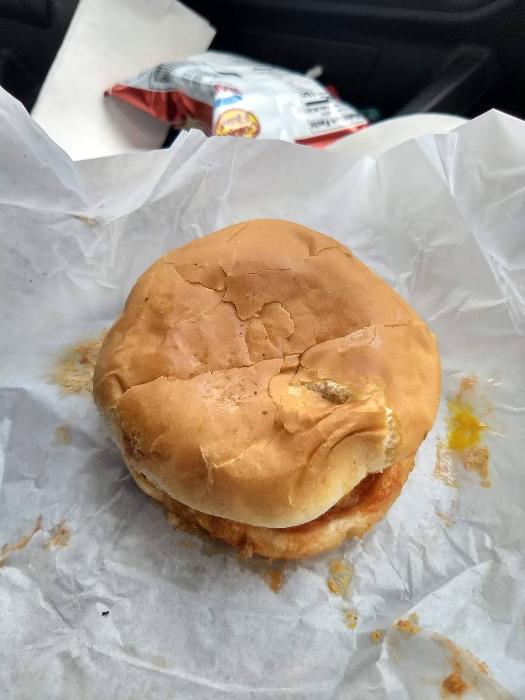 Daniels Drive Inn | meal takeaway | 210 US-29, Valley, AL 36854, USA | 3347563714 OR +1 334-756-3714