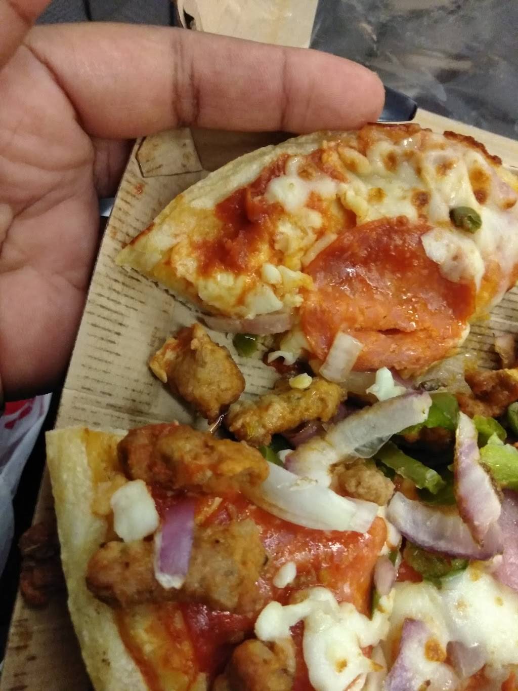 Taco Bell | restaurant | 16001 Jamaica Ave, Jamaica, NY 11432, USA | 7182977292 OR +1 718-297-7292