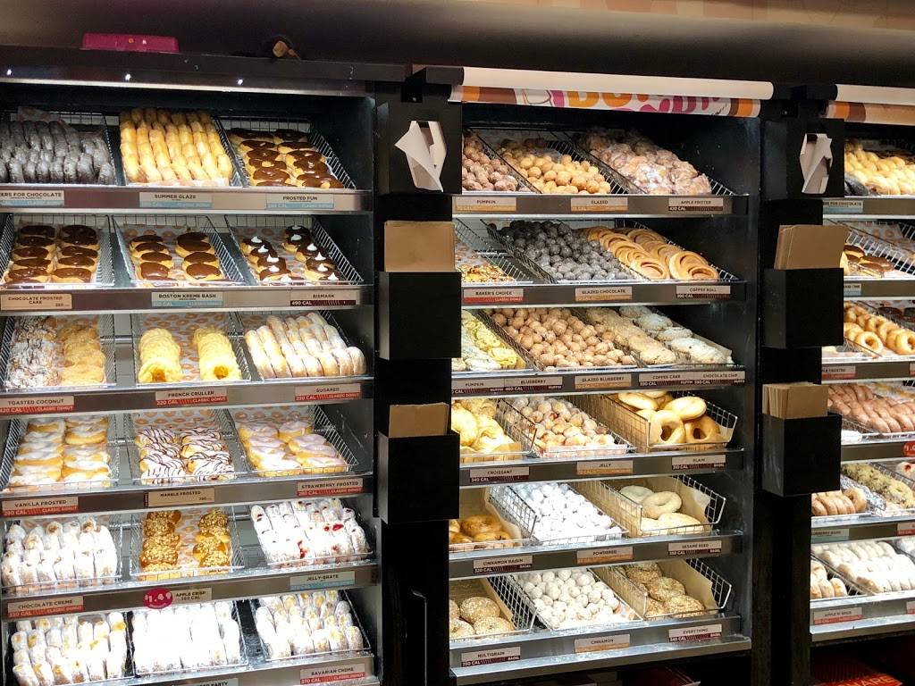 Dunkin | bakery | 13521 Waterford Pl, Midlothian, VA 23112, USA | 8047445384 OR +1 804-744-5384