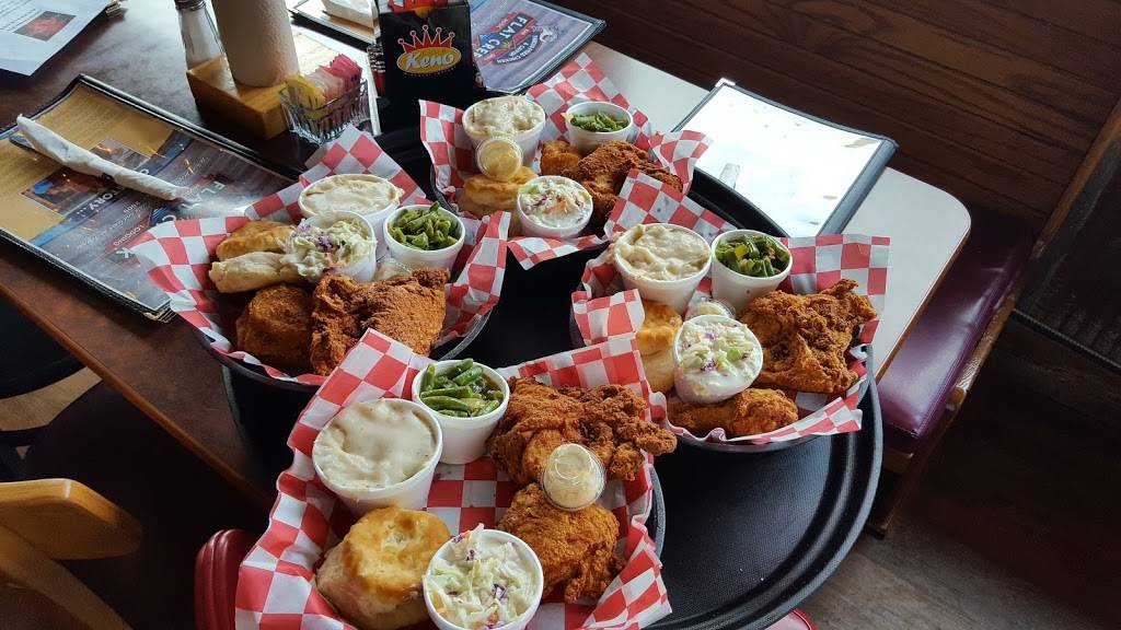 Flat Creek Restaurant | restaurant | 7847 MO-173, Cape Fair, MO 65624, USA | 4175384802 OR +1 417-538-4802