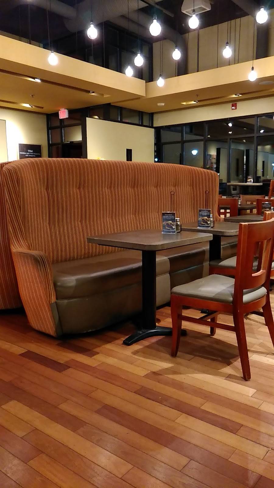 Cosi | meal takeaway | 385 W Main St #4, Avon, CT 06001, USA | 8606788989 OR +1 860-678-8989