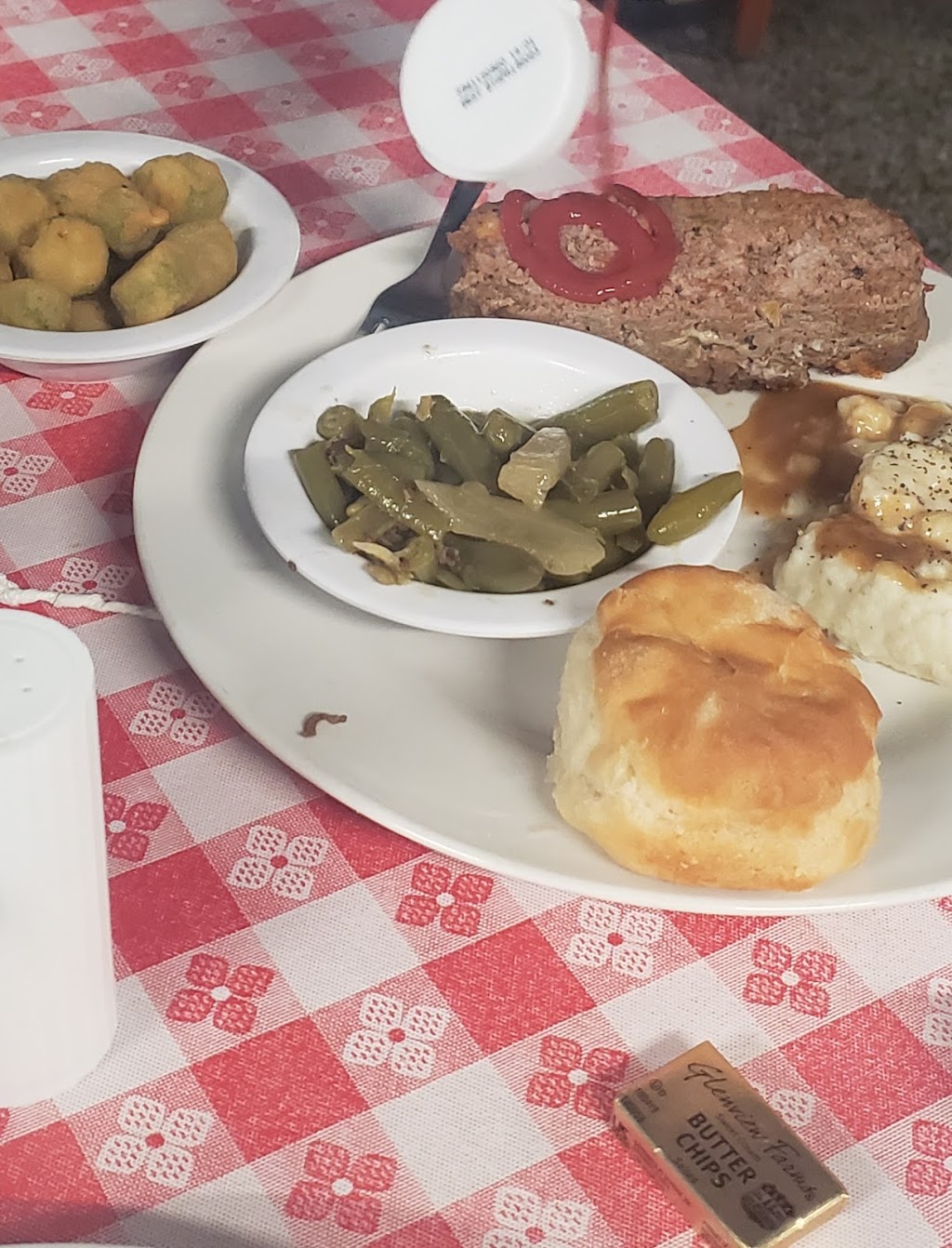 The Country Kitchen on Main | restaurant | 330 N Main St, Crossville, TN 38555, USA | 9313370042 OR +1 931-337-0042
