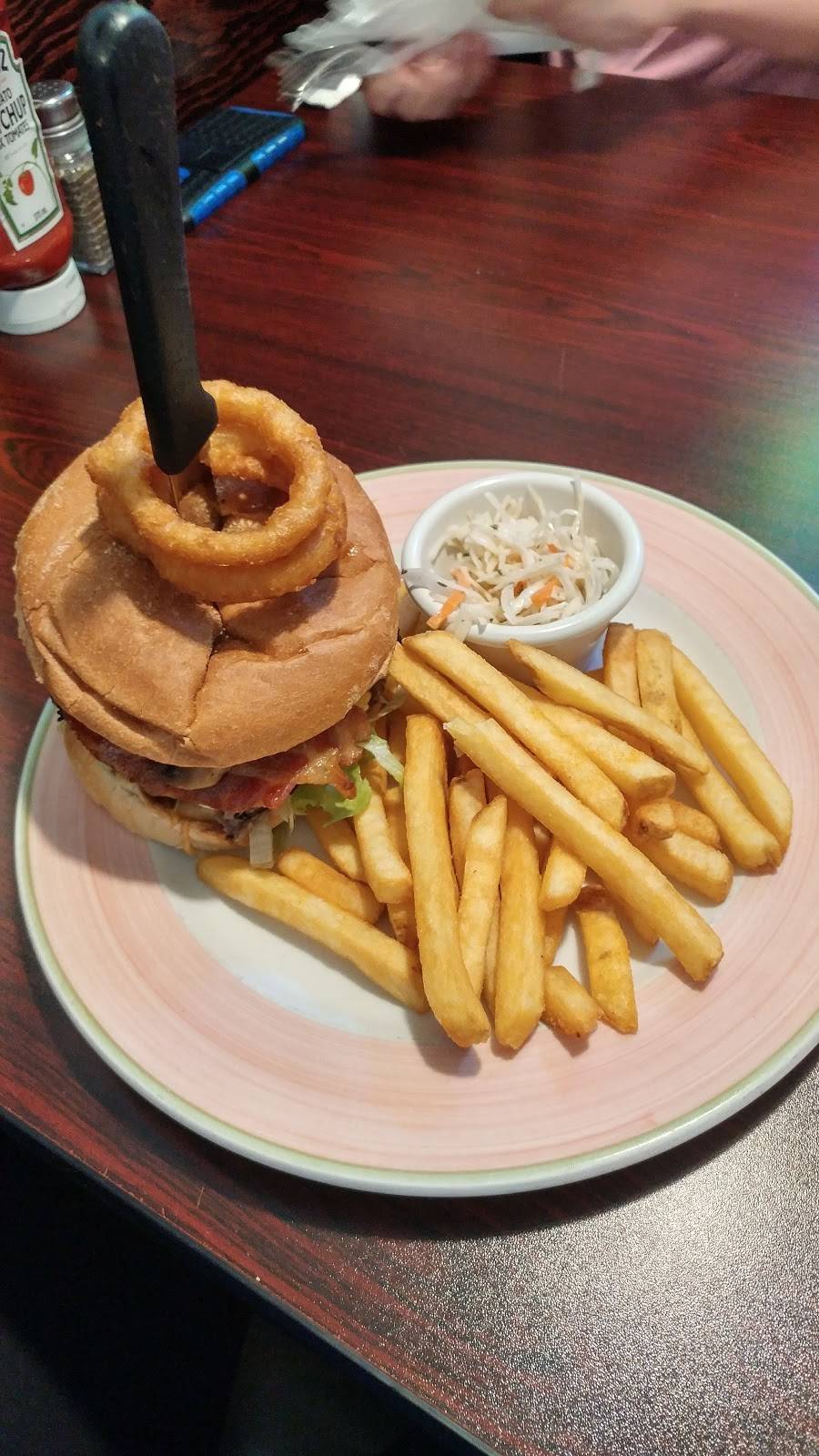 Colonel Mustards Pub & Grill | restaurant | 15 Water St, Port Perry, ON L9L 1H9, Canada | 9059850505 OR +1 905-985-0505