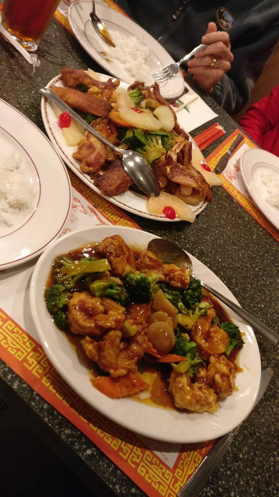 China Palace Restaurant | restaurant | 305 W Mountain St, Kernersville, NC 27284, USA | 3369938297 OR +1 336-993-8297