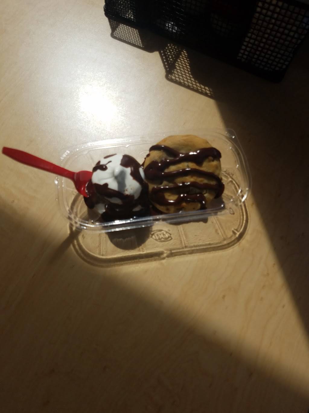 Dairy Queen Grill & Chill | restaurant | 27490 Southampton Pkwy, Courtland, VA 23837, USA | 7576530808 OR +1 757-653-0808