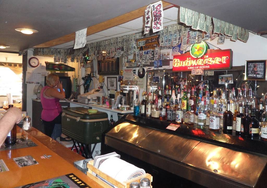 Hillbilly Yacht Club | restaurant | Navaho Beach Ln, Gravois Mills, MO 65037, USA | 5733720188 OR +1 573-372-0188