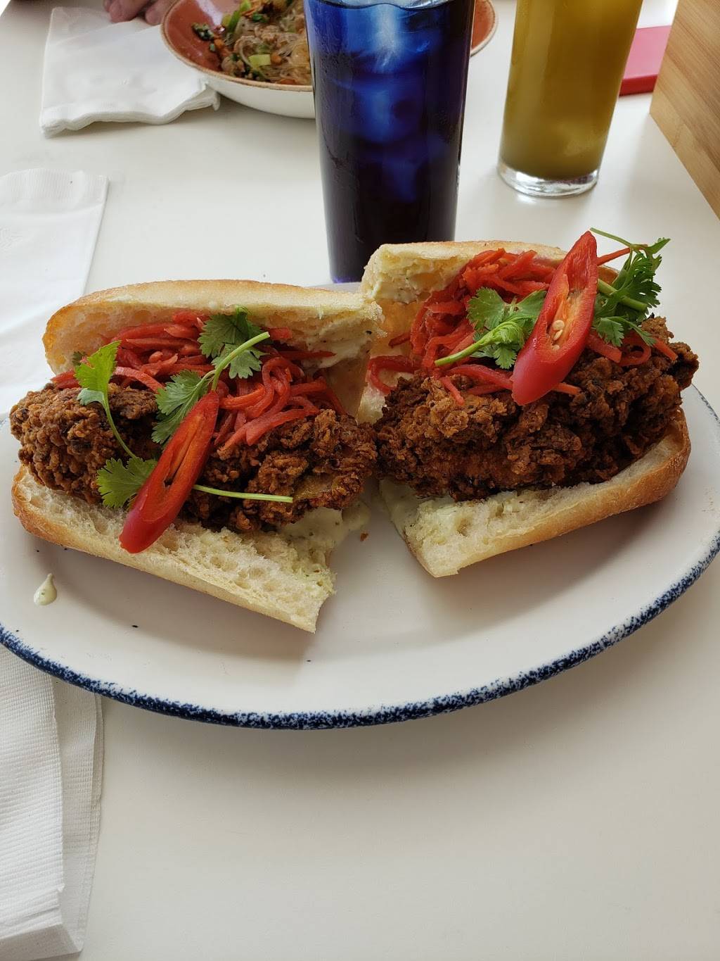 Birds Eye Coffee Bar and Eatery | cafe | 1800 14th St NW, Washington, DC 20009, USA | 2027335131 OR +1 202-733-5131