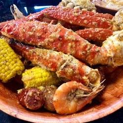 Crab Town | restaurant | 2380 Dixwell Ave, Hamden, CT 06514, USA | 2032885328 OR +1 203-288-5328