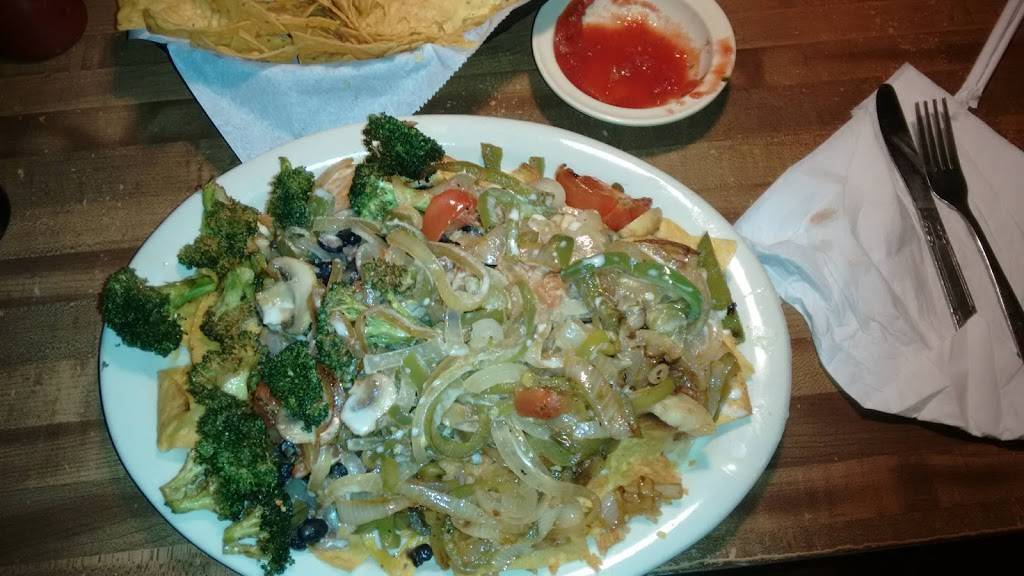 El Ranchito Restaurant | restaurant | 303 S Commercial St #3, Harrisburg, IL 62946, USA | 6182524203 OR +1 618-252-4203
